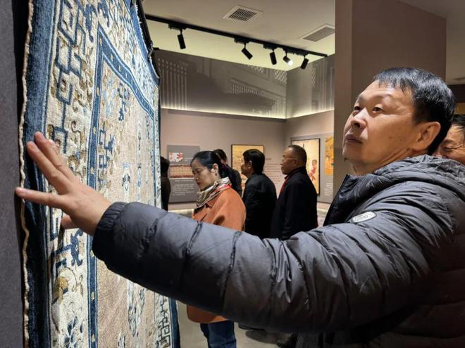 丝路！国际精品“毯”为观止！j9九游真人游戏第一品牌地毯(图4)