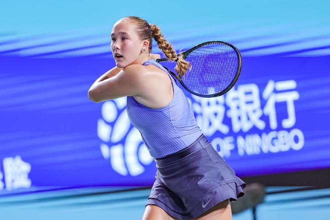 国小将正式无缘女双女单竞争呈现白热化J9九游会WTA总决赛名额分析：中(图3)