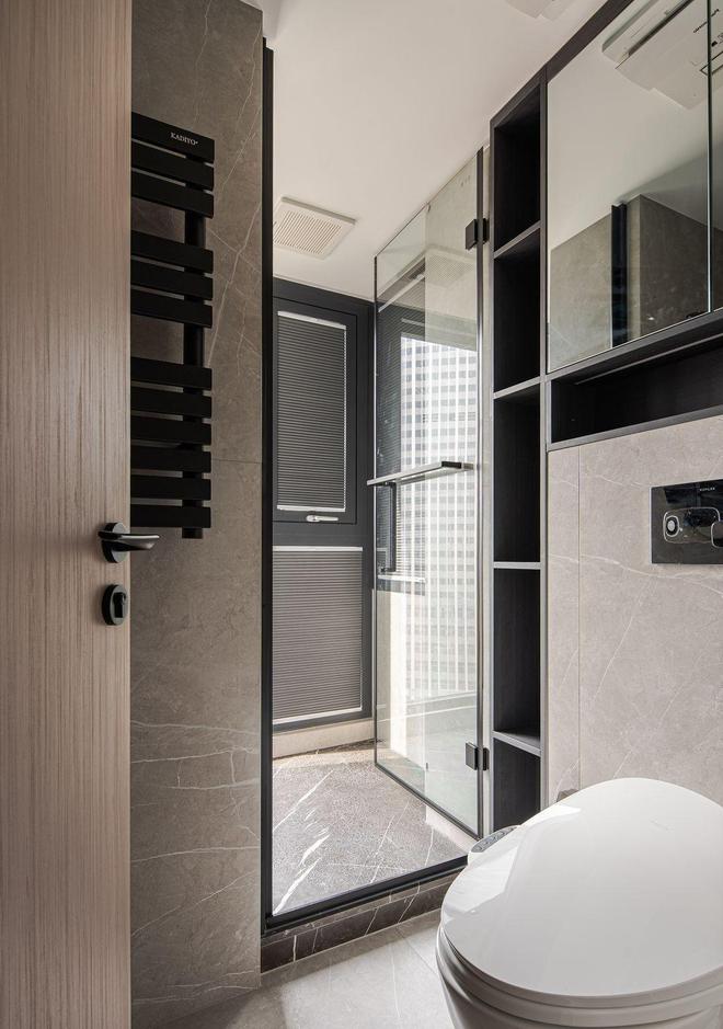 弃阳台电视墙打满柜子场面实用大气j9国际站这对夫妻太有远见坚持摒(图10)